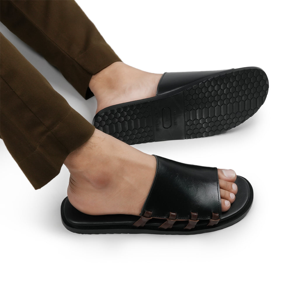 Black Stride Slipper SA19