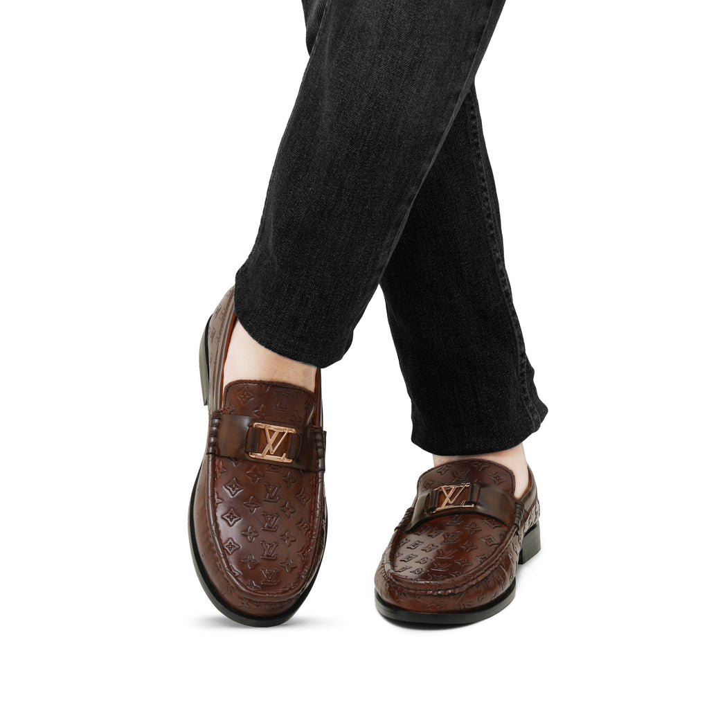 Classic Embossed Brown Shoe FZ43